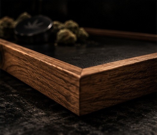 Close-up of the tray's corner joinery